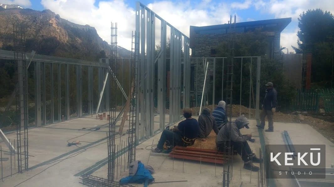 Paneles, aberturas y encuentros de la estructura metálica