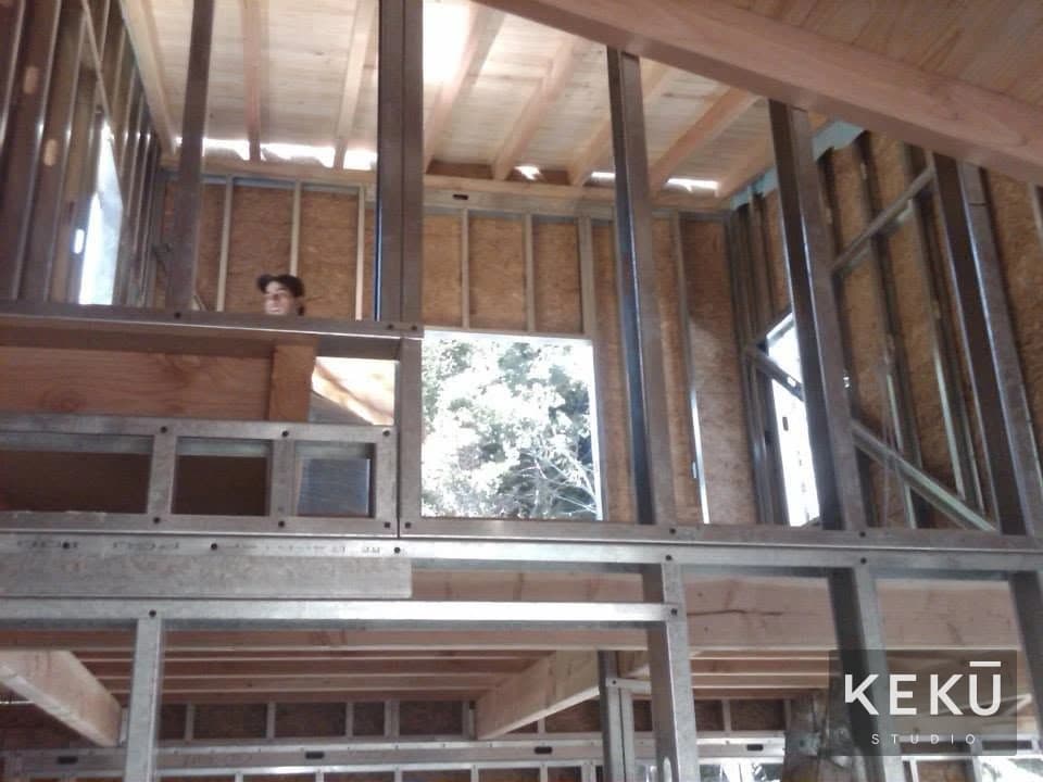 Interior de la estructura y sus componentes de madera