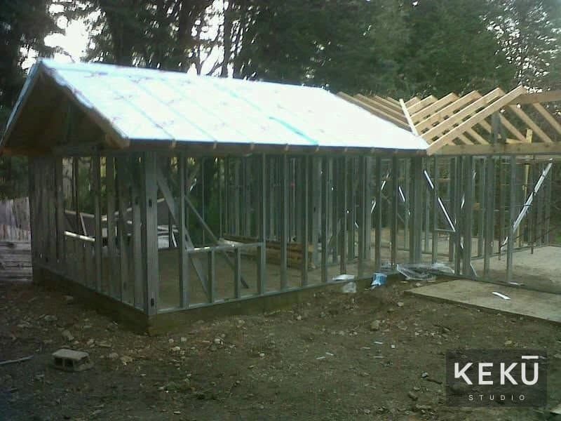 Estructura de madera y cerramiento de la cubierta