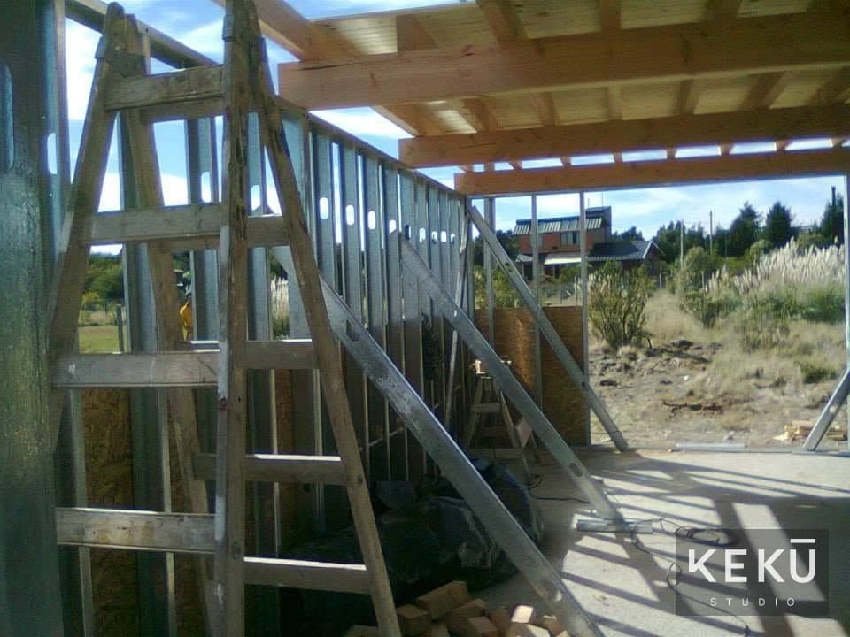 Detalle del entrepiso y la estructura de madera
