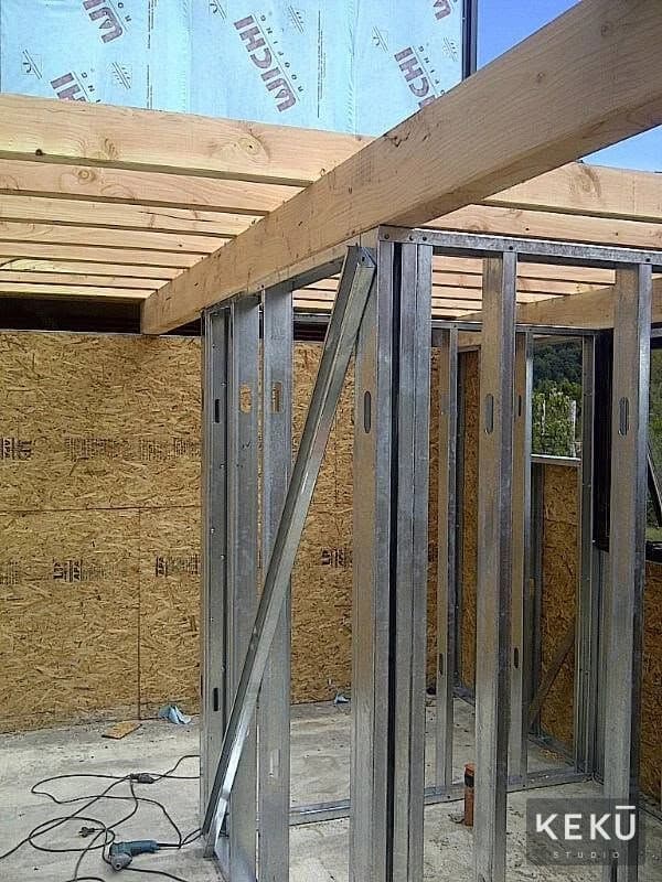 Detalle del entrepiso y la estructura de madera