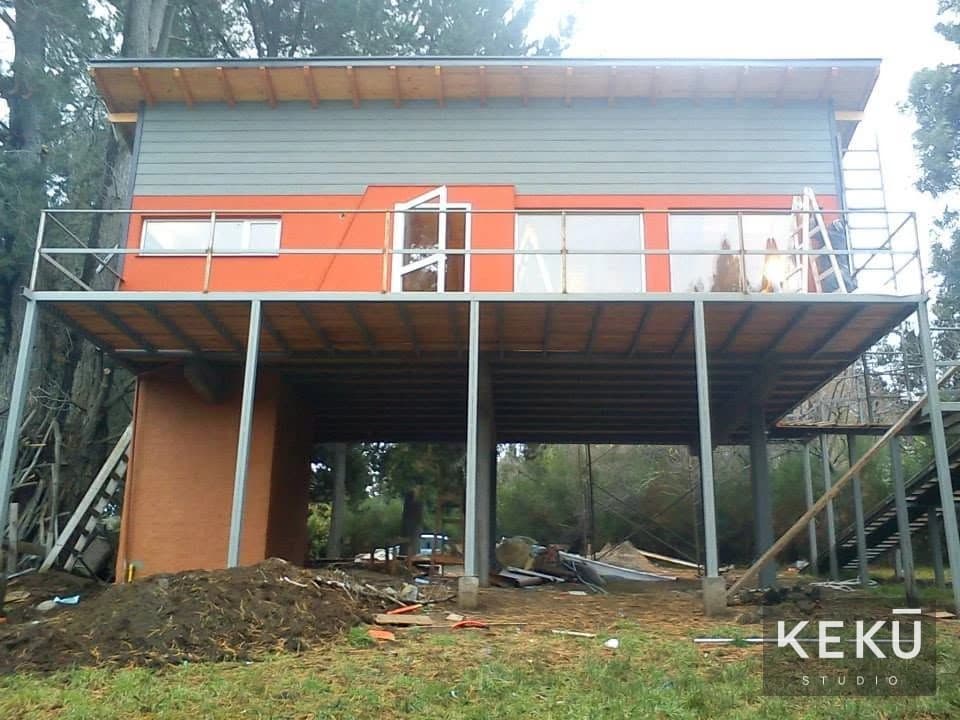 Terminaciones de fachada y aberturas de la vivienda