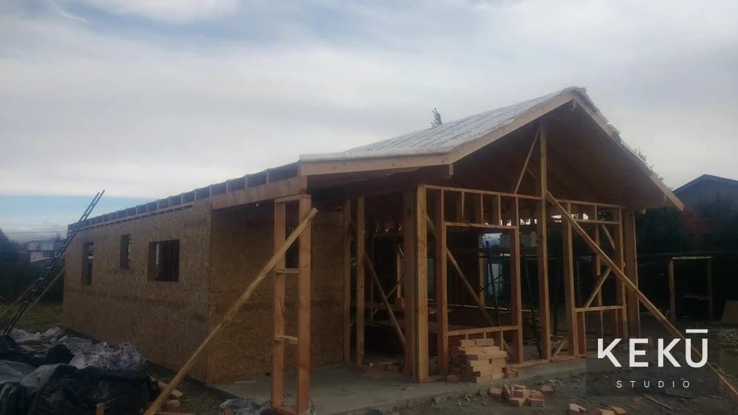 Estructura de madera de la vivienda en Dina Huapi